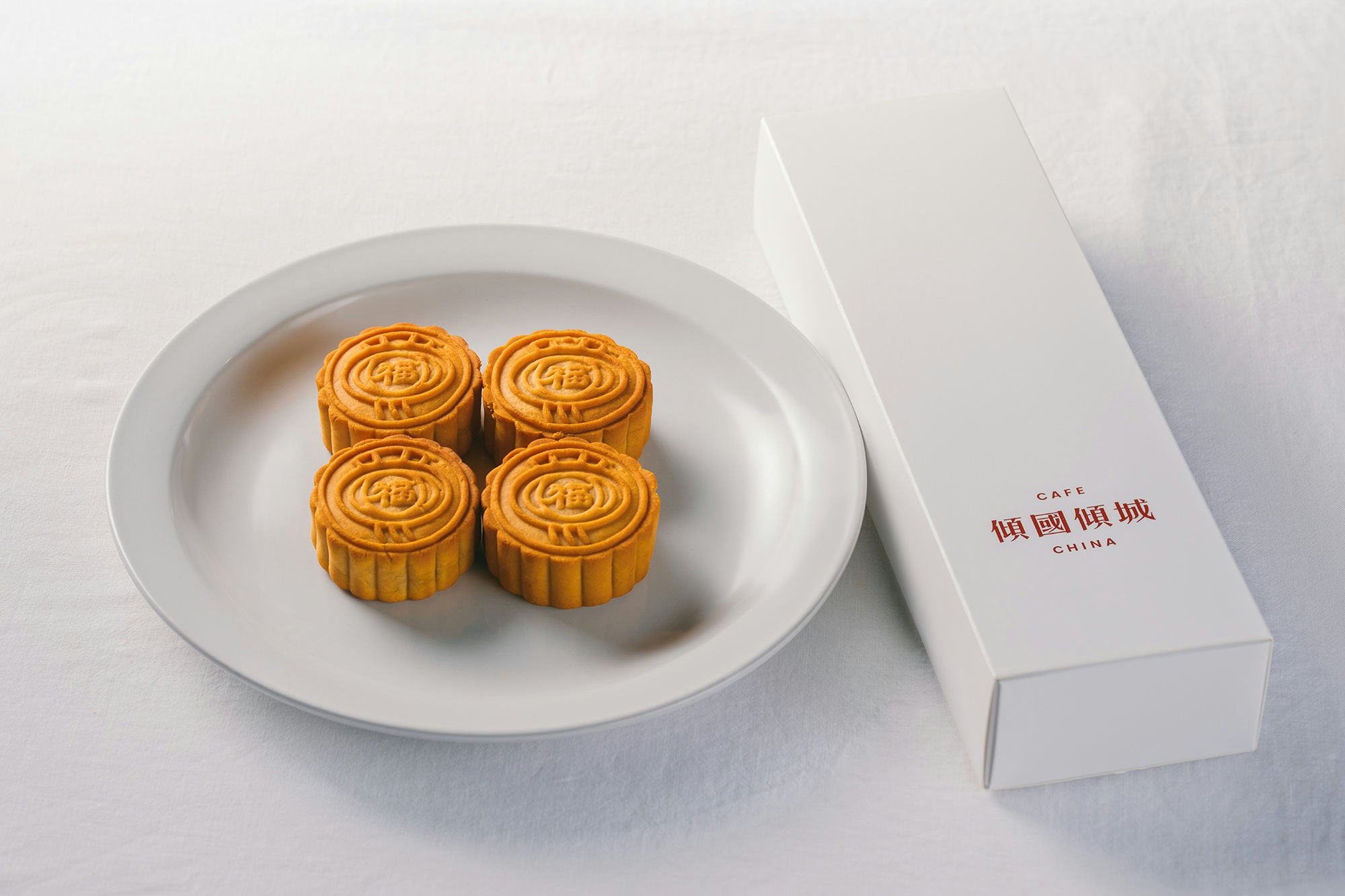 Pineapple Pastry Gift Box